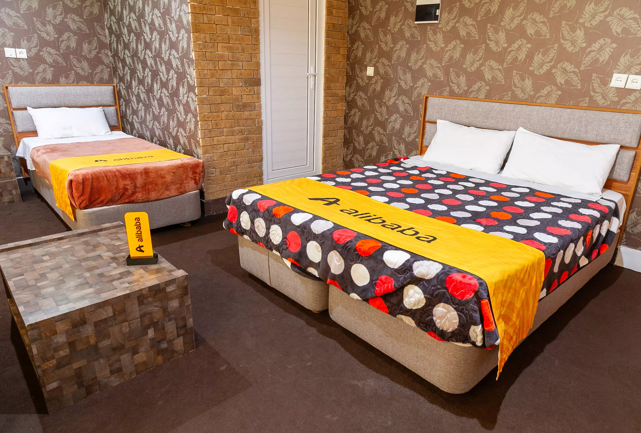 Alibaba https://cdn.alibaba.ir/ostorage/hotel-accommodation-images/6964f2c146ae9d8e6fb499d4_کاوان - اتاق سه تخته.webp